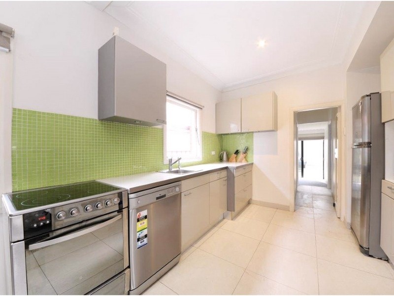 7 Robey Street, Mascot NSW 2020