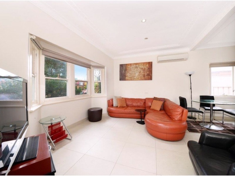 7 Robey Street, Mascot NSW 2020