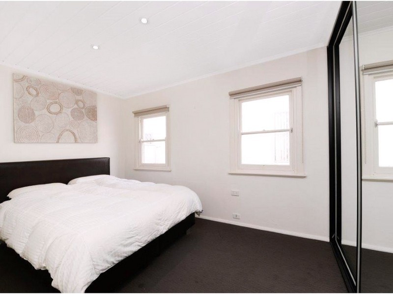 7 Robey Street, Mascot NSW 2020