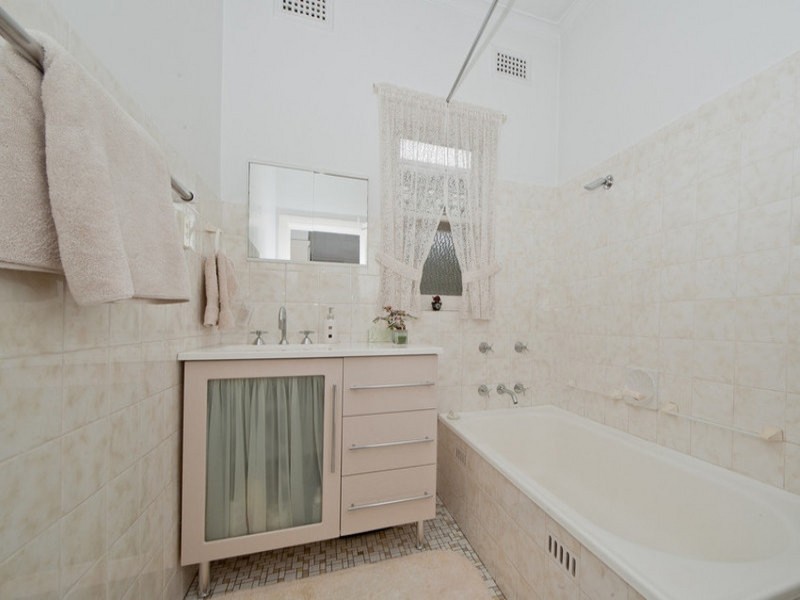 44 Vernon Avenue, Eastlakes NSW 2018