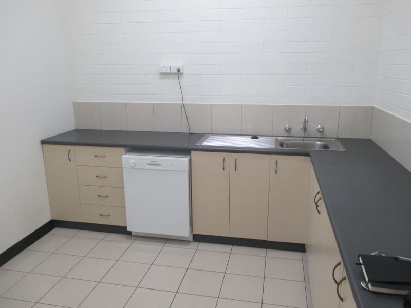 2/4 Albatross Street, Winnellie NT 0820