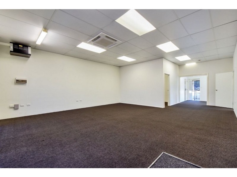 16 & 17/16 Charlton Court, Woolner NT 0820