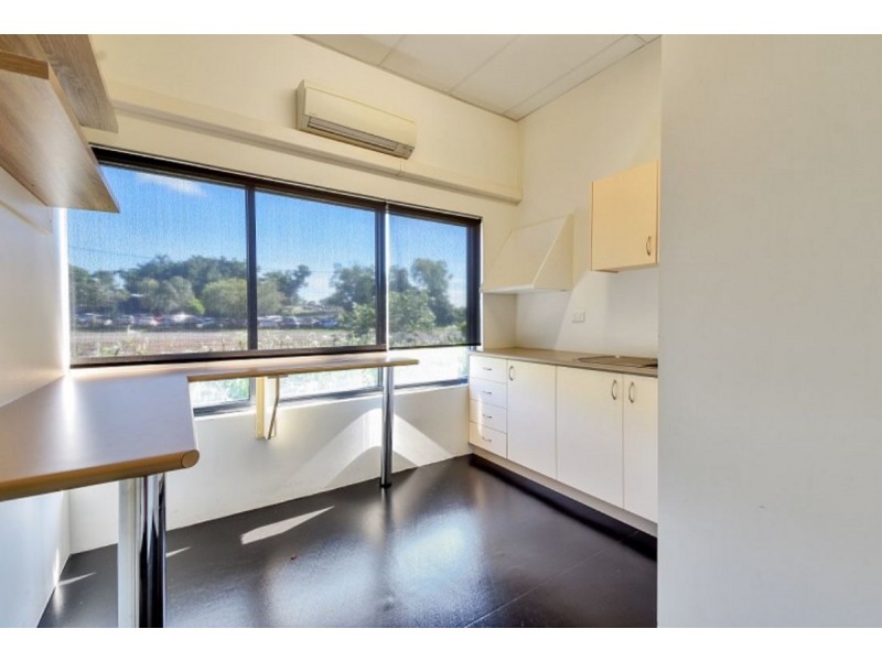 16 & 17/16 Charlton Court, Woolner NT 0820
