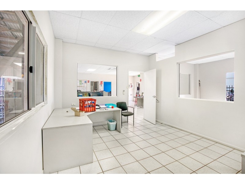 32 Bishop Street, Woolner NT 0820