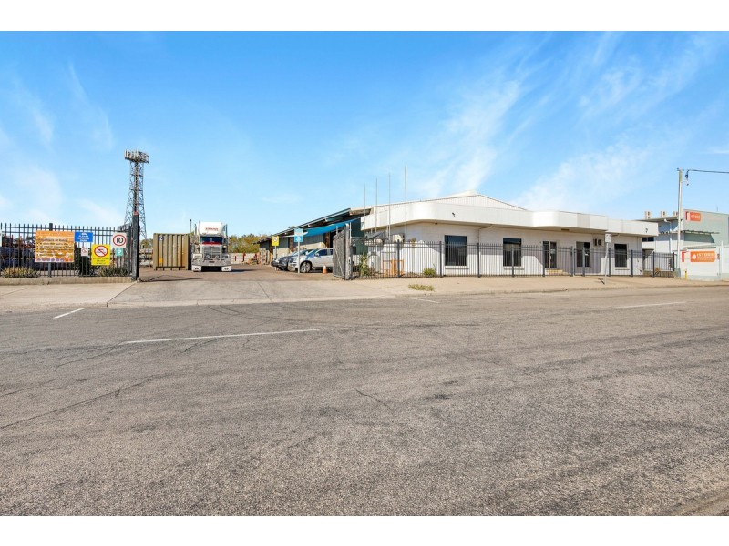 32 Bishop Street, Woolner NT 0820