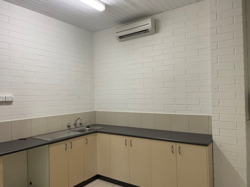 2/4 Albatross Street, Winnellie NT 0820