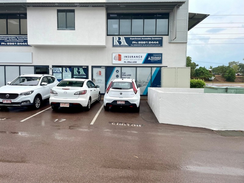 17/16 Charlton Court, Woolner NT 0820