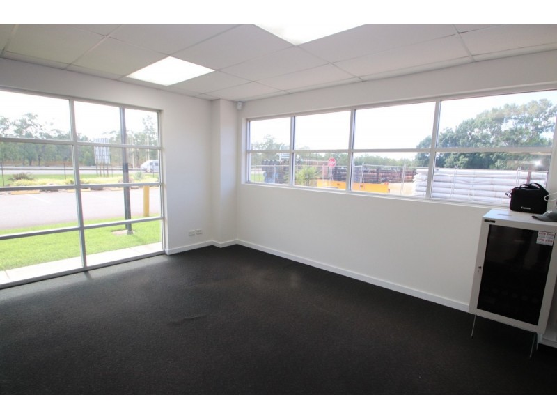 B2/1 De Caen Close, Virginia NT 0834