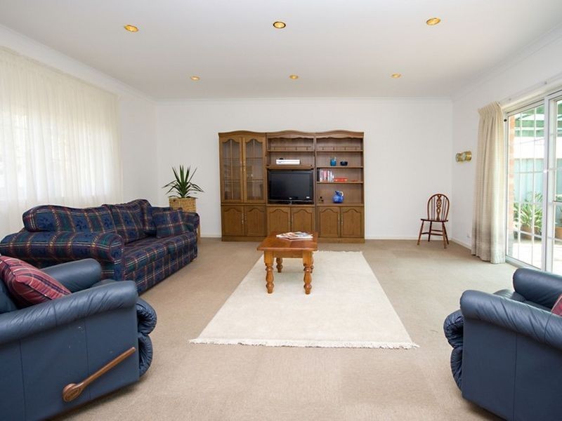 13 Parkmore Avenue, Sturt SA 5047