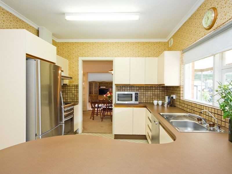 13 Parkmore Avenue, Sturt SA 5047