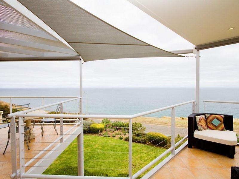 8 Clifftop Crescent, Hallett Cove SA 5158