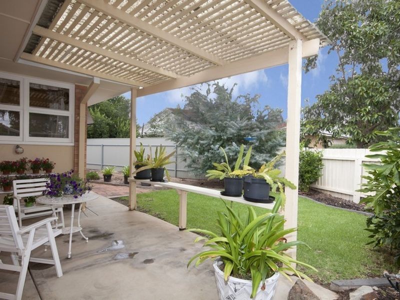 1 Overbury Drive, Clarence Park SA 5034