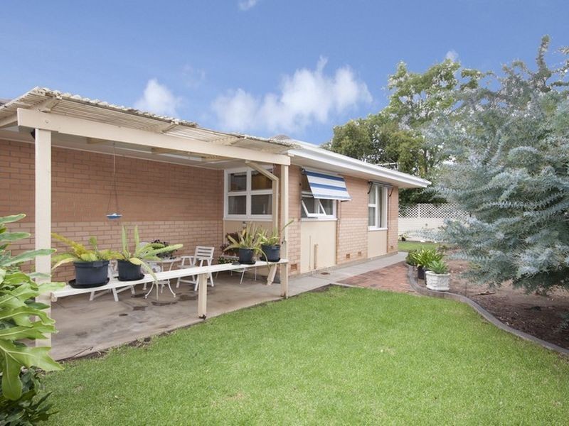 1 Overbury Drive, Clarence Park SA 5034