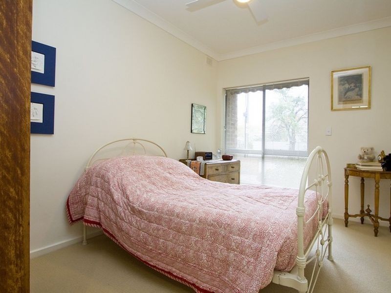 6/33 Churchill Avenue, Clarence Park SA 5034