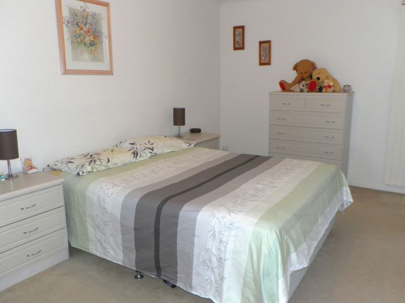 2B St Vincents Avenue, Hallett Cove SA 5158