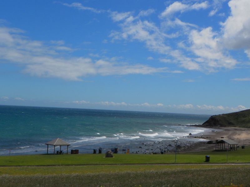 2B St Vincents Avenue, Hallett Cove SA 5158