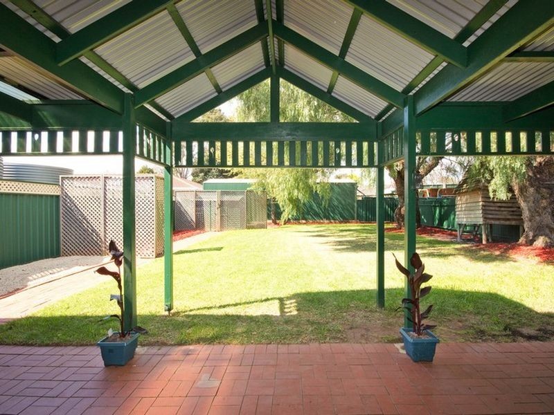 3 Mathias Avenue, Cumberland Park SA 5041