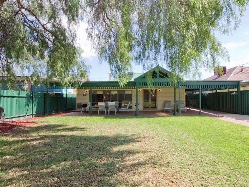 3 Mathias Avenue, Cumberland Park SA 5041