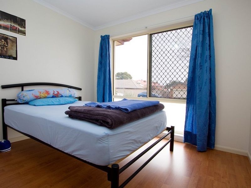 24 Bradley Grove, Mitchell Park SA 5043