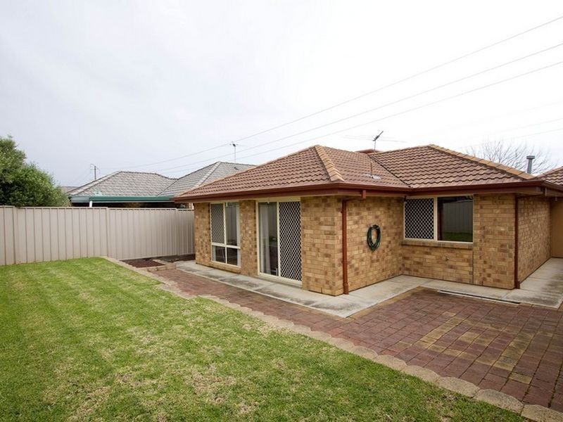 24 Bradley Grove, Mitchell Park SA 5043