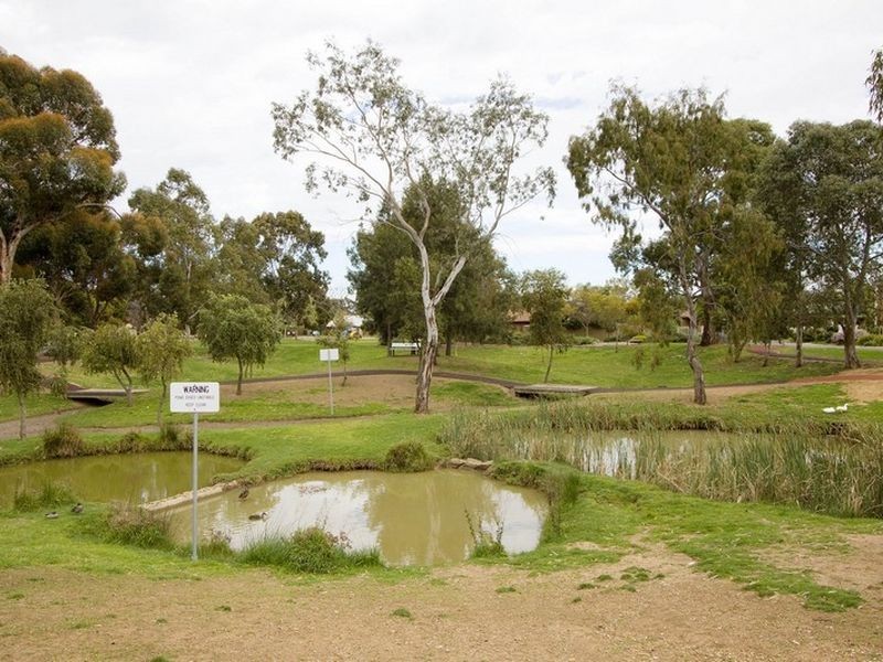 24 Bradley Grove, Mitchell Park SA 5043