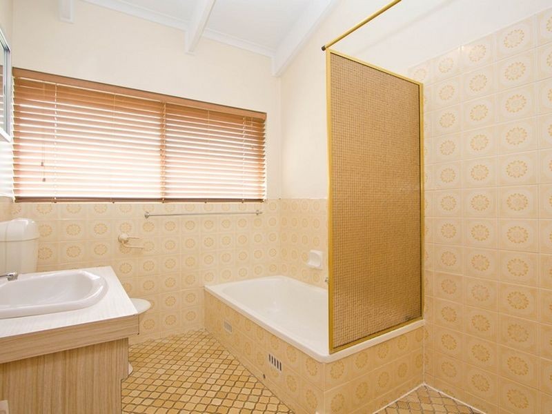 2/37 Forest Avenue, Black Forest SA 5035