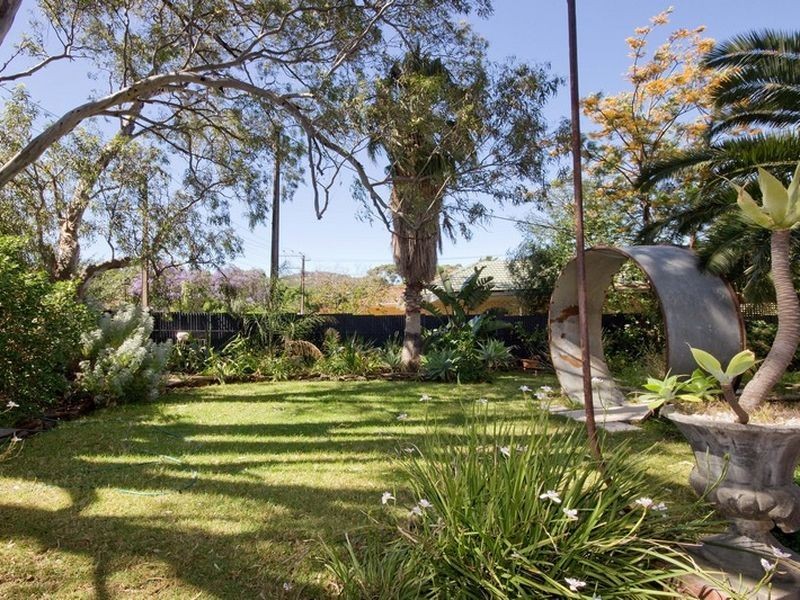 64 Price Avenue, Lower Mitcham SA 5062