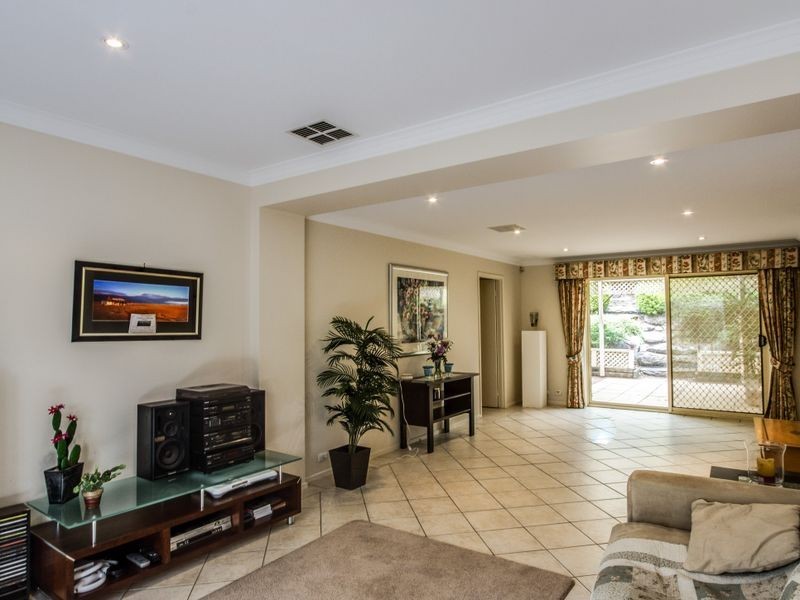 13 The Parkway, Aberfoyle Park SA 5159