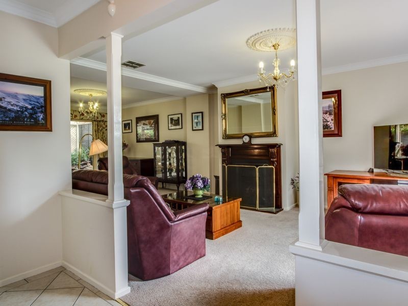 13 The Parkway, Aberfoyle Park SA 5159