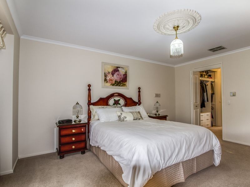13 The Parkway, Aberfoyle Park SA 5159