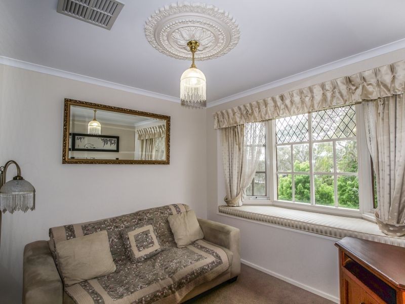 13 The Parkway, Aberfoyle Park SA 5159