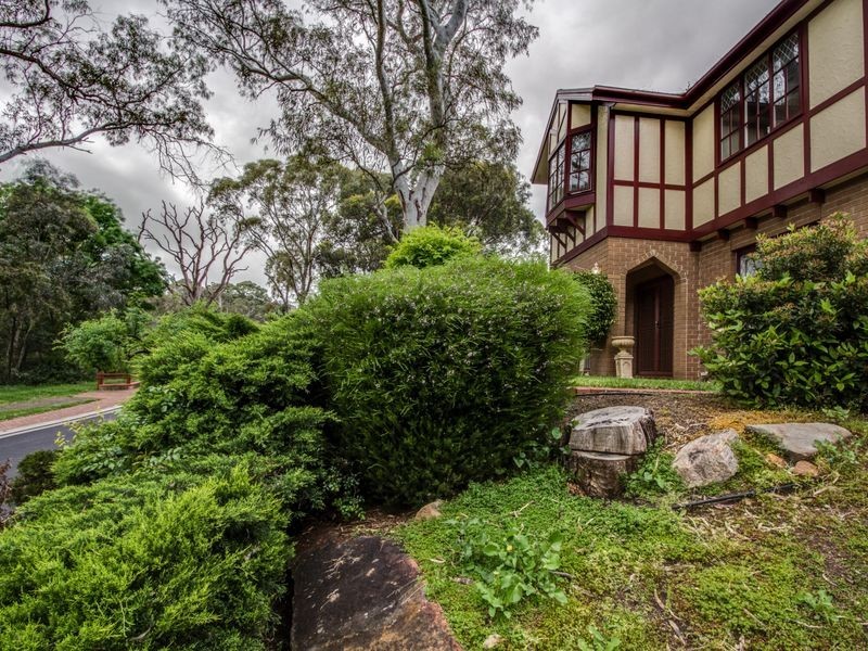 13 The Parkway, Aberfoyle Park SA 5159