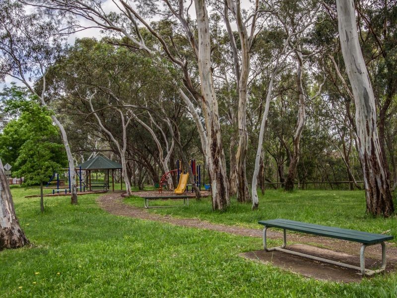 13 The Parkway, Aberfoyle Park SA 5159