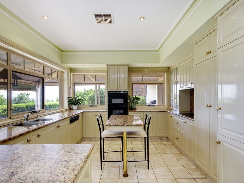 10 Redgum Drive, Pasadena SA 5042