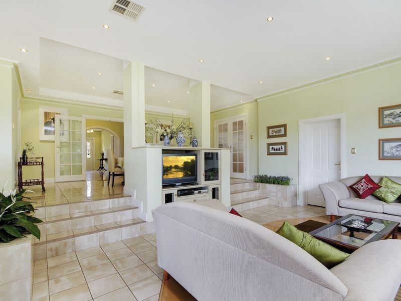 10 Redgum Drive, Pasadena SA 5042