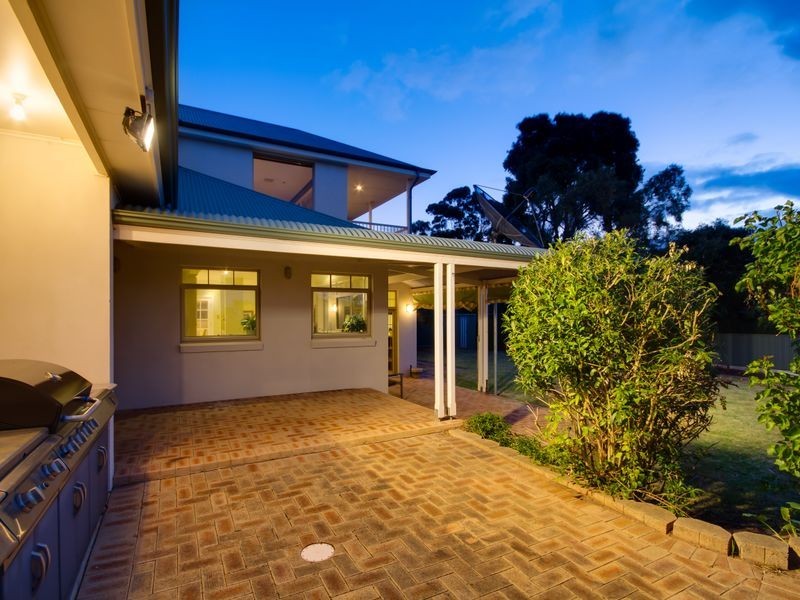 10 Redgum Drive, Pasadena SA 5042