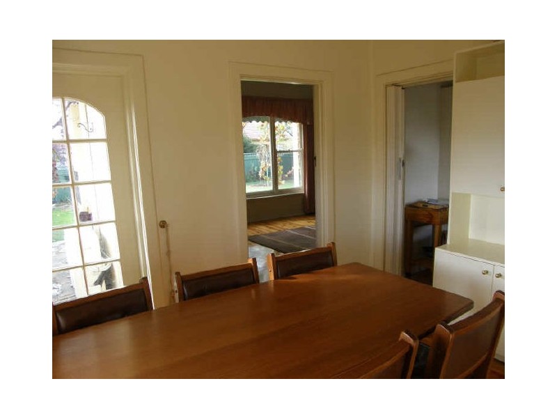 27 Chamberlain Ave, Clarence Gardens SA 5039
