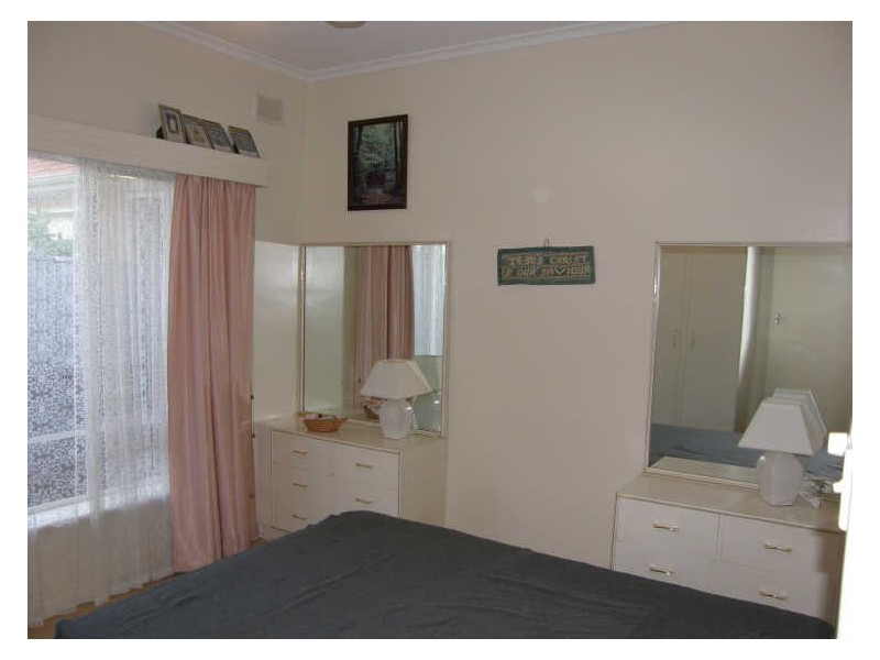 Rear Flat/7 Florida Court, Panorama SA 5041