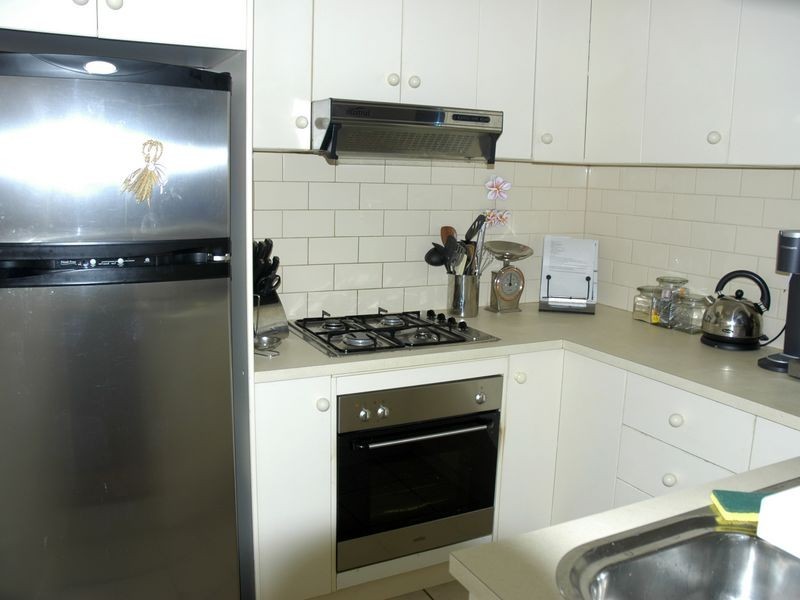11 Clarence Street, Hilton SA 5033