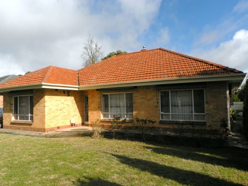 26 East Avenue, Black Forest SA 5035