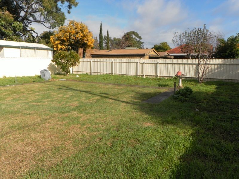 26 East Avenue, Black Forest SA 5035