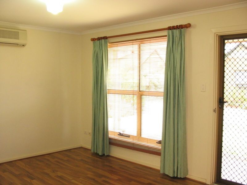 9 Trowbridge Avenue, Mitchell Park SA 5043