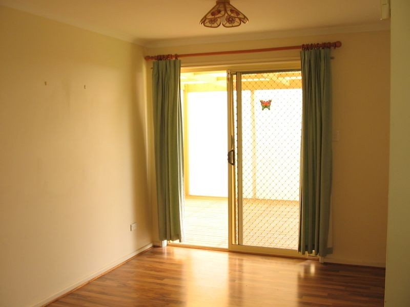 9 Trowbridge Avenue, Mitchell Park SA 5043