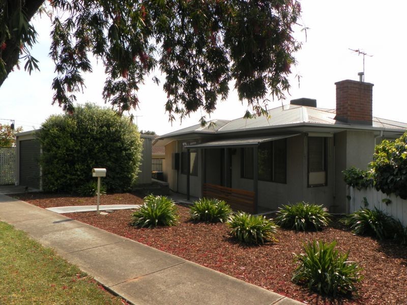 8 Austral Avenue, Clearview SA 5085