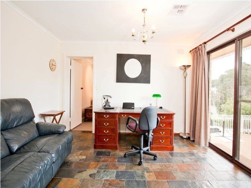 21 Warramunda, Banksia Park SA 5091