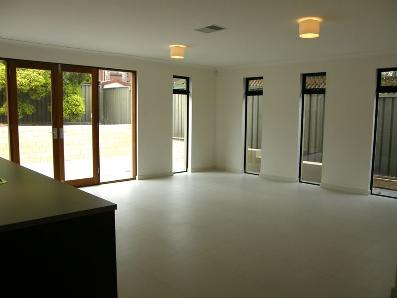 291a Lyons Road, Dernancourt SA 5075