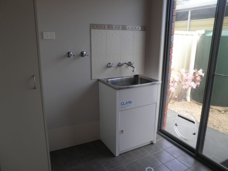 26 Wingfield Street, Clovelly Park SA 5042