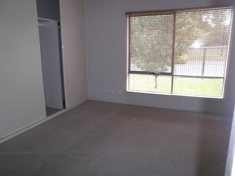 26 Wingfield Street, Clovelly Park SA 5042