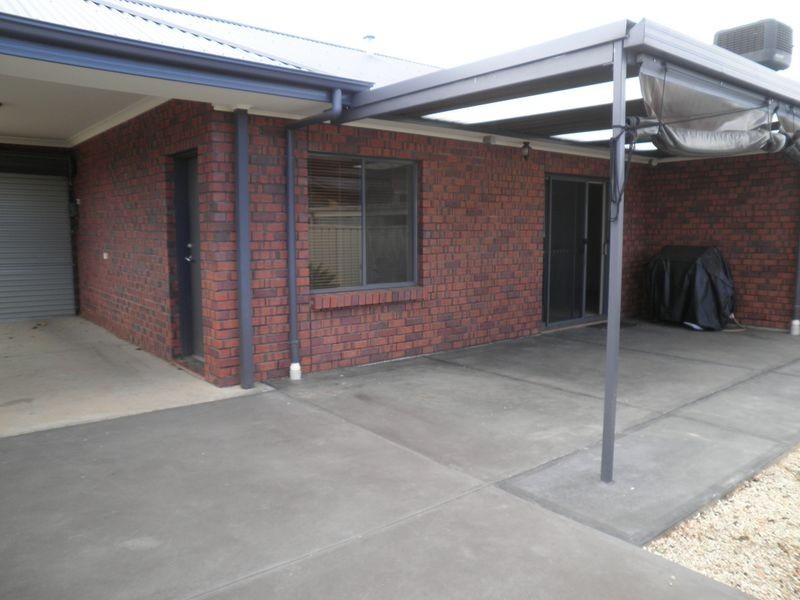 26 Wingfield Street, Clovelly Park SA 5042