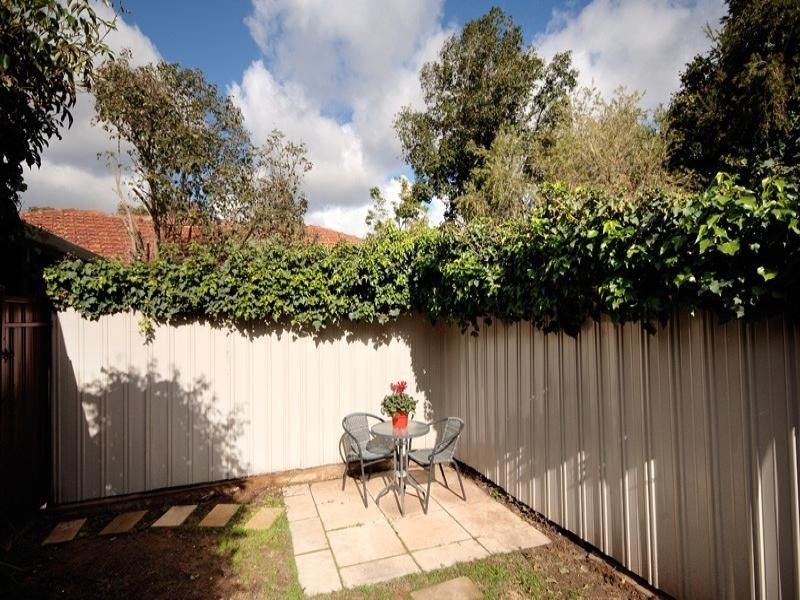 2/37 Aroha Terrace, Black Forest SA 5035